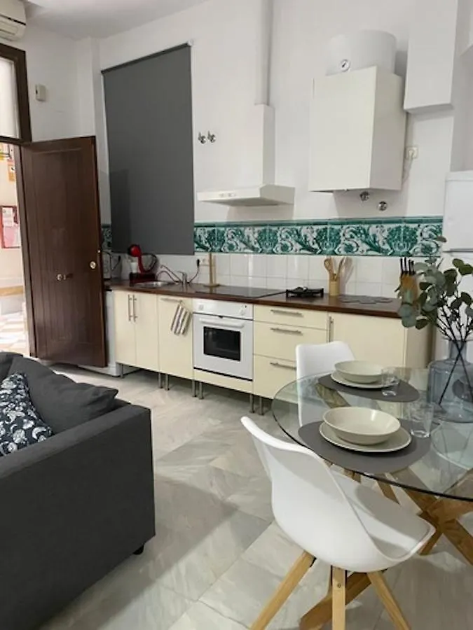 Holidays2Malaga Jinetes Junto Casco Historico & Parking Apartment